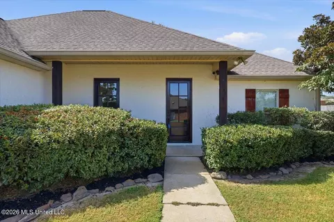 Exterior - 115 Kings Xing, Canton, MS 39046 photo 4 of 7