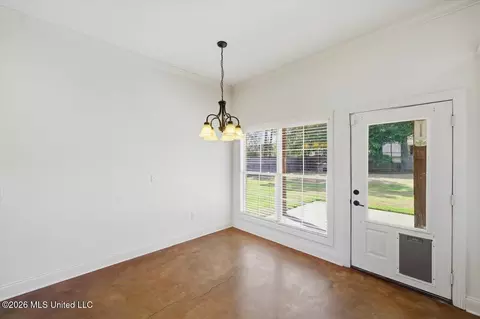 Dining - 115 Kings Xing, Canton, MS 39046 photo 1 of 1