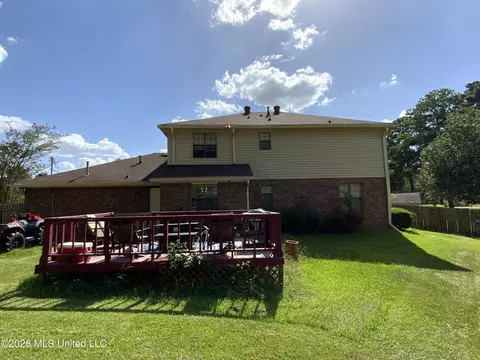 Exterior - 6372 Ashley Cir, Jackson, MS 39213 photo 3 of 5