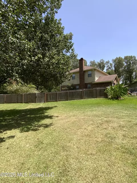 Exterior - 6372 Ashley Cir, Jackson, MS 39213 photo 5 of 5