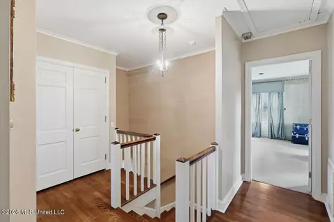Entry Way - 3851 Old Canton Rd, Jackson, MS 39216 photo 4 of 5