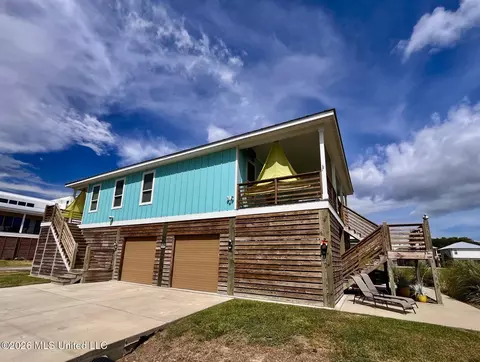 127 17th St, Gulfport, MS 39507