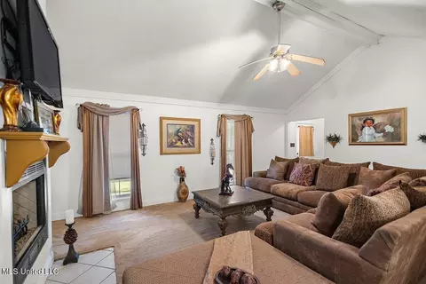 Living - 1085 Thomas Dr, Raymond, MS 39154 photo 1 of 2