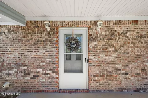 Other - 1085 Thomas Dr, Raymond, MS 39154 photo 2 of 6