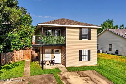 15105 Janus Rd, D'iberville, MS 39540