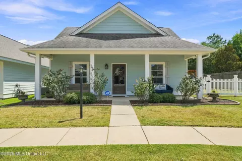 208 Legacy Blvd, Hattiesburg, MS 39402