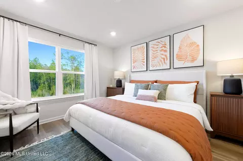 Bedroom - 5047 Quail Ridge Dr, Jackson, MS 39212 photo 1 of 5