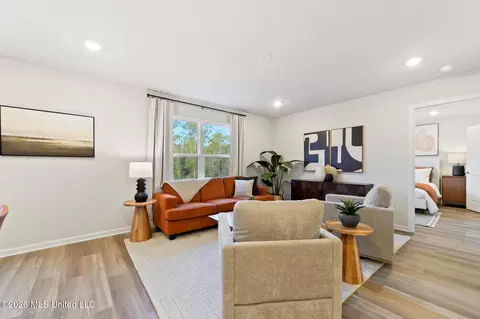 Living - 5047 Quail Ridge Dr, Jackson, MS 39212 photo 1 of 1