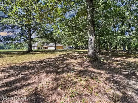Exterior - 19 Sara Ln, Natchez, MS 39120 photo 6 of 6