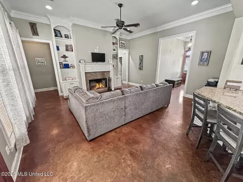 Living - 19 Sara Ln, Natchez, MS 39120 photo 1 of 1
