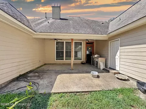 Exterior - 19 Sara Ln, Natchez, MS 39120 photo 5 of 6