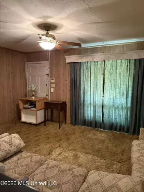 Living - 2803 Teresa Dr, Jackson, MS 39212 photo 1 of 1