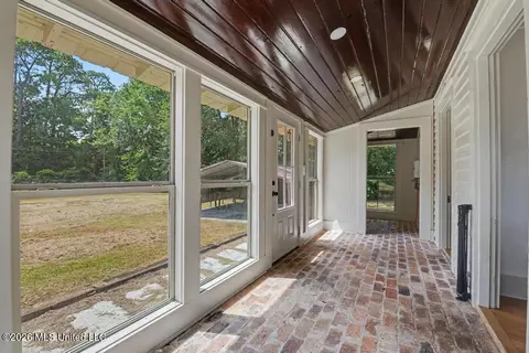 Entry Way - 7101 Wayne Ln, Biloxi, MS 39532 photo 3 of 3
