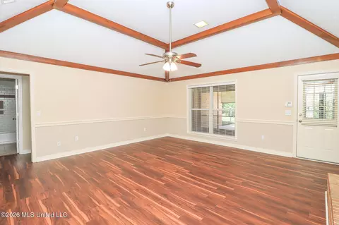 Living - 37 Sunline Dr, Brandon, MS 39042 photo 3 of 5