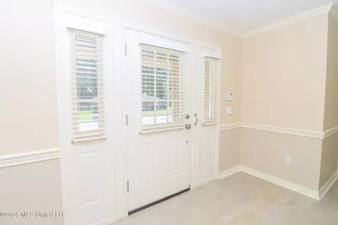 Entry Way - 37 Sunline Dr, Brandon, MS 39042 photo 2 of 2