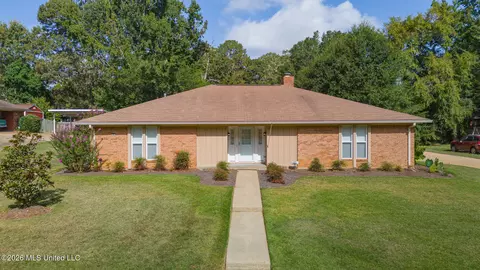 Exterior - 37 Sunline Dr, Brandon, MS 39042 photo 5 of 5