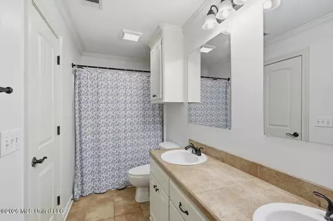 Bath - 407 Pine Ridge Rd, Florence, MS 39073 photo 2 of 4