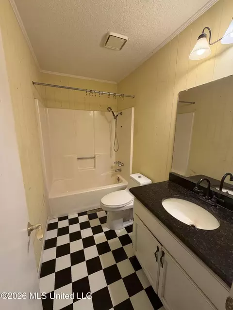 Bath - 149 Henderson Dr, Lucedale, MS 39452 photo 1 of 3