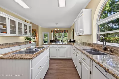 Kitchen - 56135 E Diamondhead Dr, Diamondhead, MS 39525 photo 5 of 5