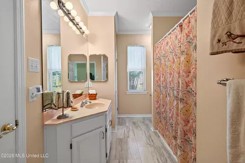 Bath - 56135 E Diamondhead Dr, Diamondhead, MS 39525 photo 4 of 4