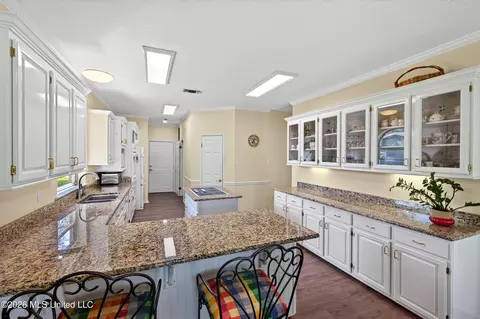 Kitchen - 56135 E Diamondhead Dr, Diamondhead, MS 39525 photo 2 of 5