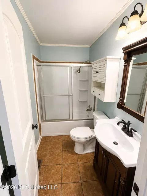 Bath - 3256 Monans Rill Cv, Hernando, MS 38632 photo 2 of 2