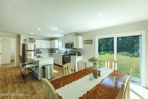 227 Pickering, Florence, MS 39073 photo 4