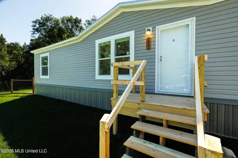 227 Pickering, Florence, MS 39073 photo 15