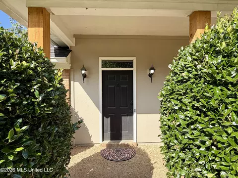 Exterior - 3060 Windwood Cir, Flowood, MS 39232 photo 5 of 7