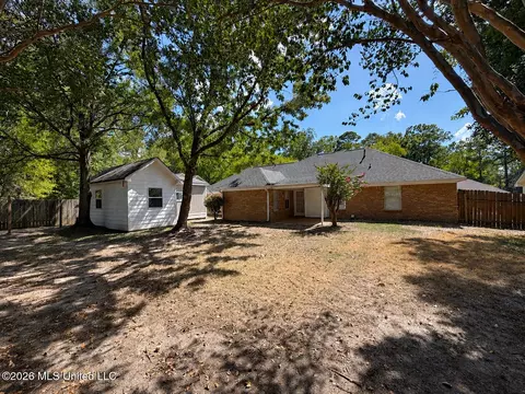 Exterior - 3060 Windwood Cir, Flowood, MS 39232 photo 6 of 7