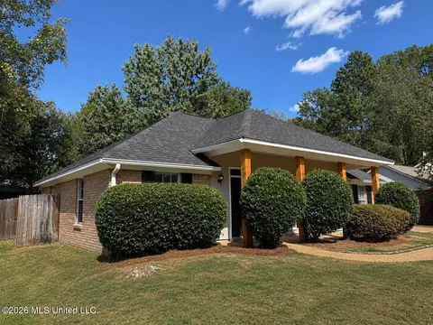 Exterior - 3060 Windwood Cir, Flowood, MS 39232 photo 2 of 7