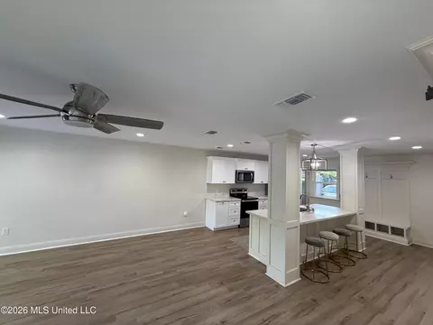 Living - 248 Highpoint Dr, Diamondhead, MS 39525 photo 1 of 3