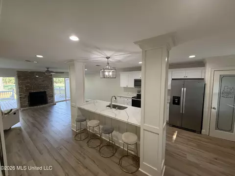 Kitchen - 248 Highpoint Dr, Diamondhead, MS 39525 photo 2 of 2