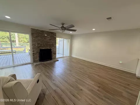 Living - 248 Highpoint Dr, Diamondhead, MS 39525 photo 2 of 3
