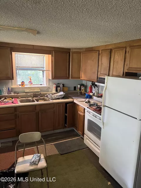 Kitchen - 15546 Broadus Rd, Saucier, MS 39574 photo 1 of 1