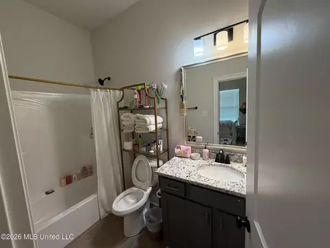 Bath - 857 Ahoy Dr, Biloxi, MS 39532 photo 2 of 2
