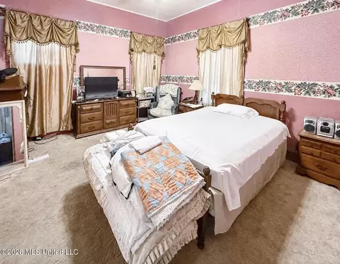 Bedroom - 703 Avenue E, Mccomb, MS 39648 photo 2 of 2