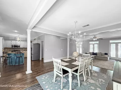Dining - 260 Mallard Dr, Brandon, MS 39047 photo 4 of 5
