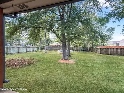 Exterior - 260 Mallard Dr, Brandon, MS 39047 photo 3 of 7