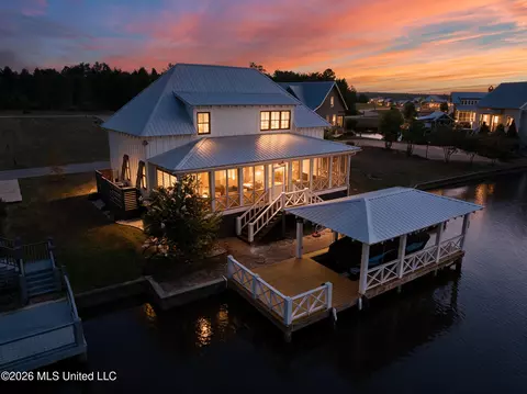 27 Channelside, Lumberton, MS 39455