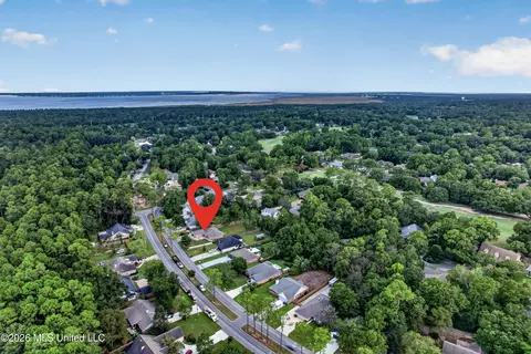 View/Area - 79297 E Diamondhead Dr, Diamondhead, MS 39525 photo 5 of 9