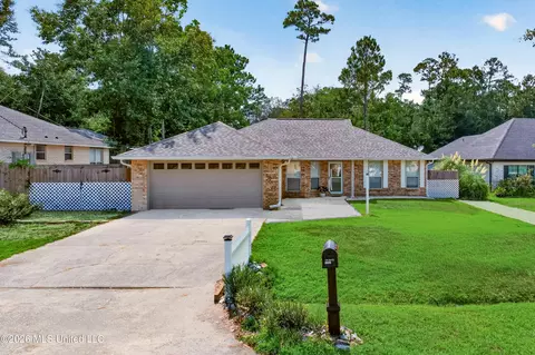 Exterior - 79297 E Diamondhead Dr, Diamondhead, MS 39525 photo 3 of 7