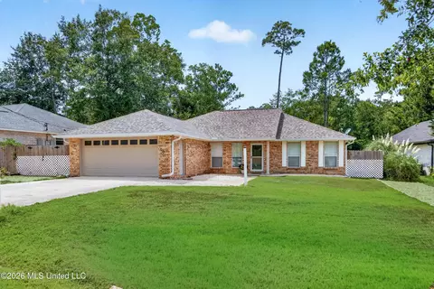 79297 E Diamondhead Dr, Diamondhead, MS 39525
