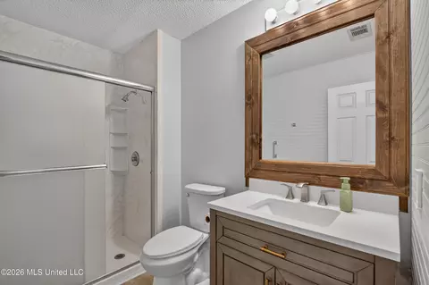 Bath - 79297 E Diamondhead Dr, Diamondhead, MS 39525 photo 4 of 4