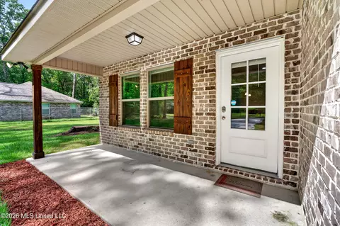 Exterior - 916 Central Ave, Picayune, MS 39466 photo 5 of 5