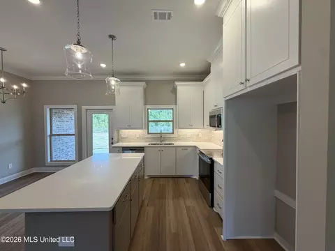 Kitchen - 116 Newport Dr, Canton, MS 39046 photo 2 of 2