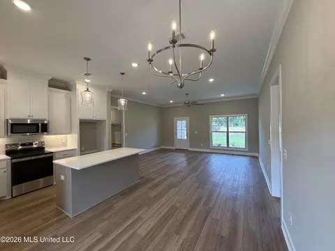 Living - 116 Newport Dr, Canton, MS 39046 photo 5 of 6