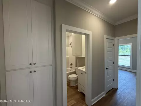Entry Way - 116 Newport Dr, Canton, MS 39046 photo 4 of 4