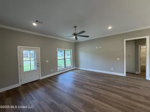 Living - 116 Newport Dr, Canton, MS 39046 photo 2 of 6