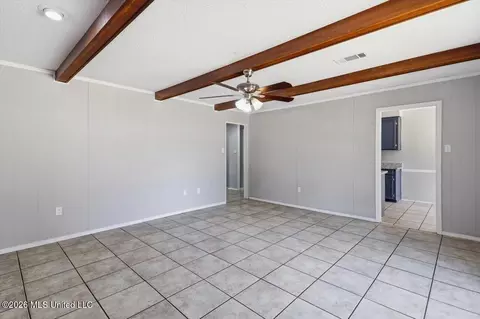 Living - 477 Robert Michael Dr, Pearl, MS 39208 photo 2 of 7